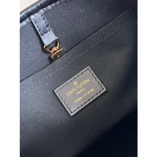 l0*is V*t0n petit bucket- 24*19*18.5cm