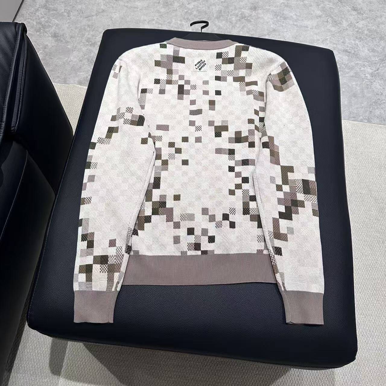 LV Sweater