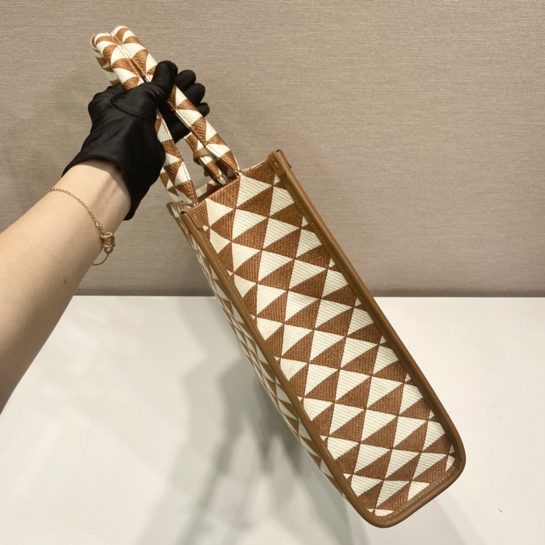 Pra*a tote in saffiano leather 1ba356-39*31*11cm