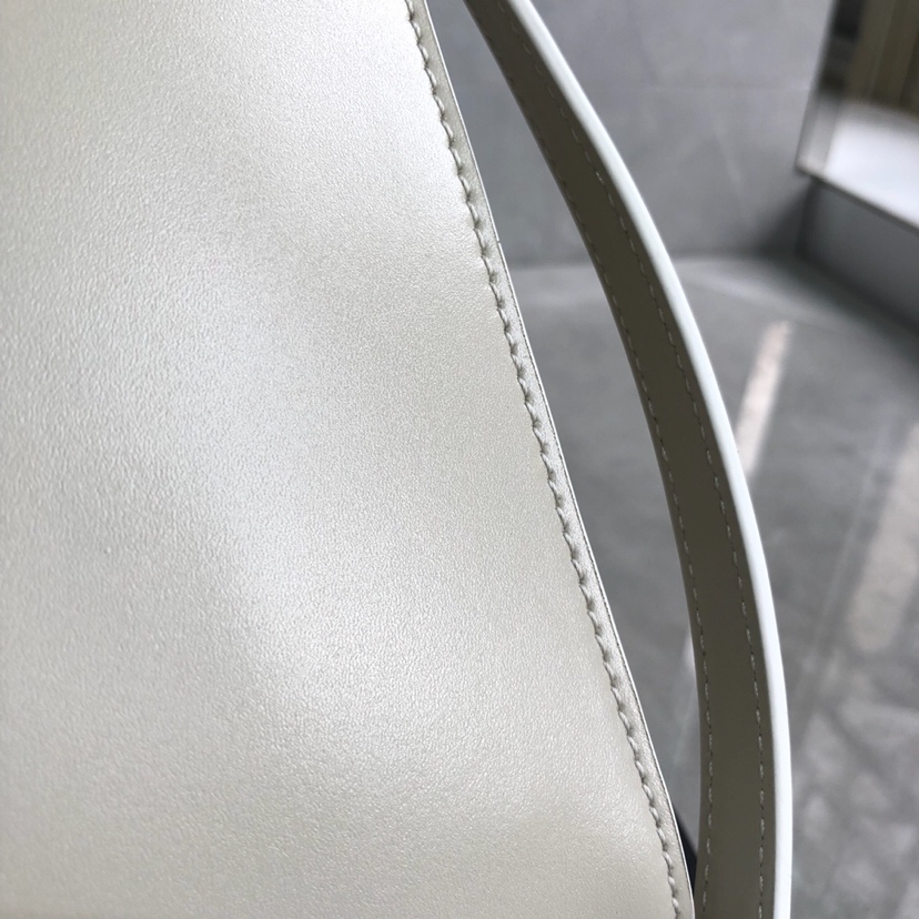 Y*L uptown tote-31*24*16cm