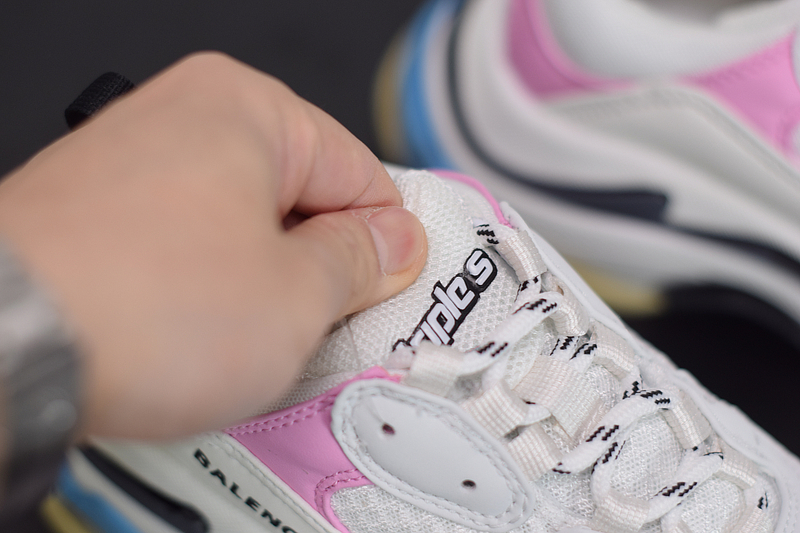 Ba*len*cia*ga triple s