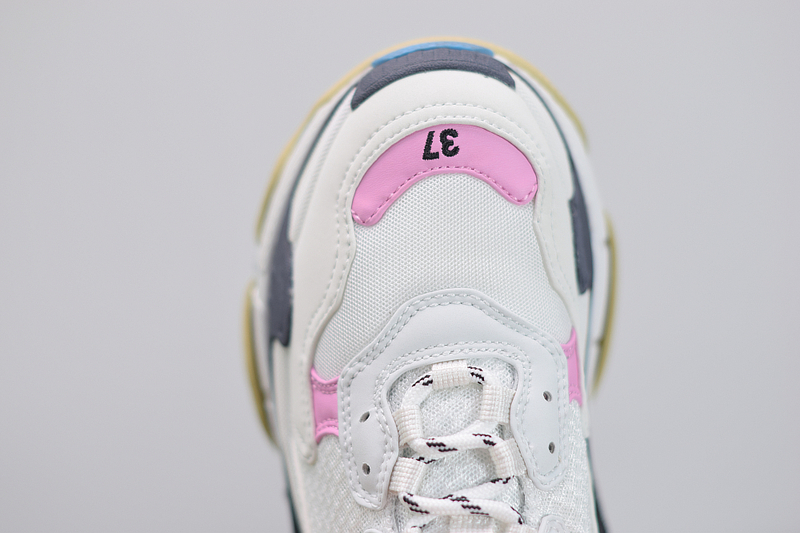 Ba*len*cia*ga triple s