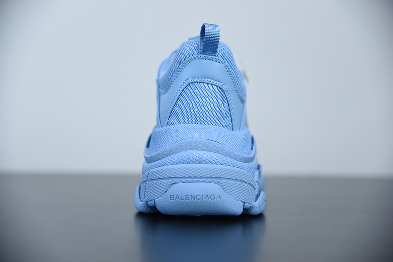 Ba*len*cia*ga triple s