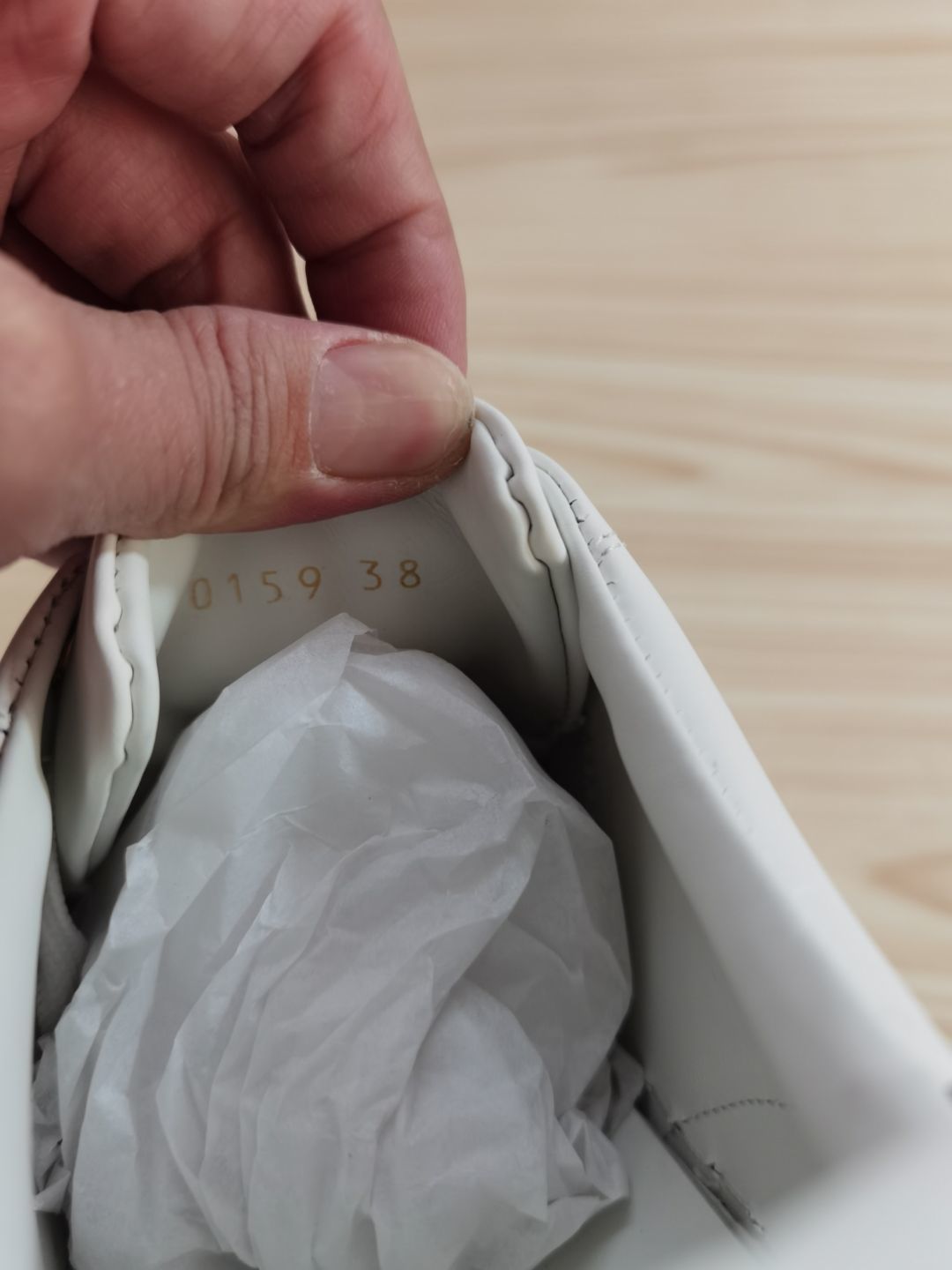 l0*is V*t0n sneakers(eu35-eu45)