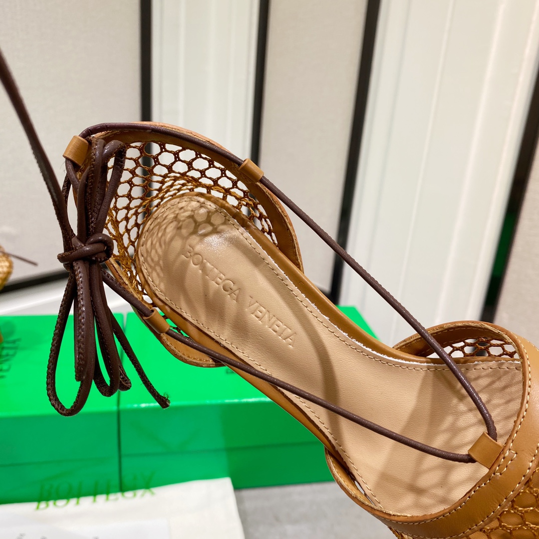 bo*te*ga Ve*ne*ta heels-9cm