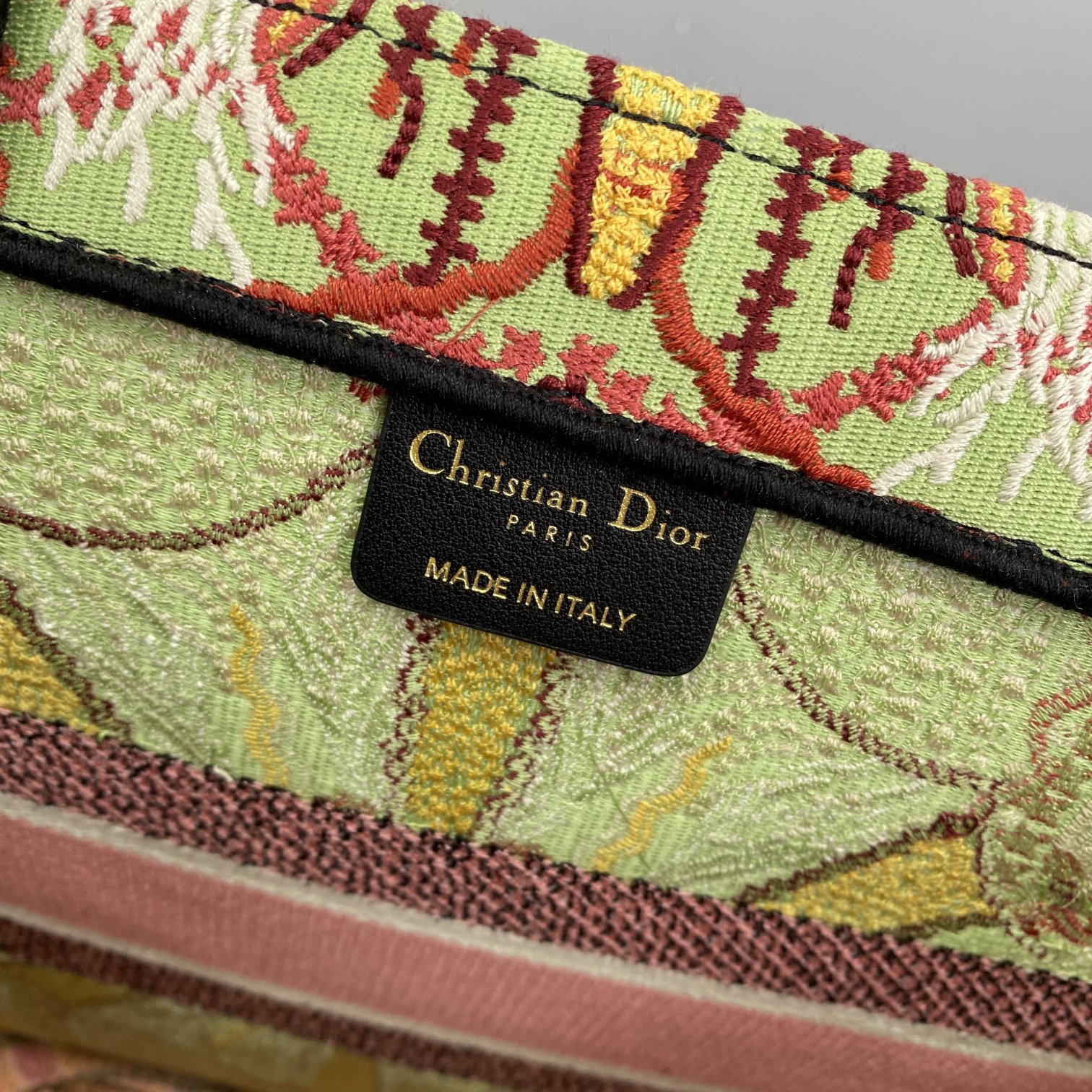 D*or small book tote-36.5cm