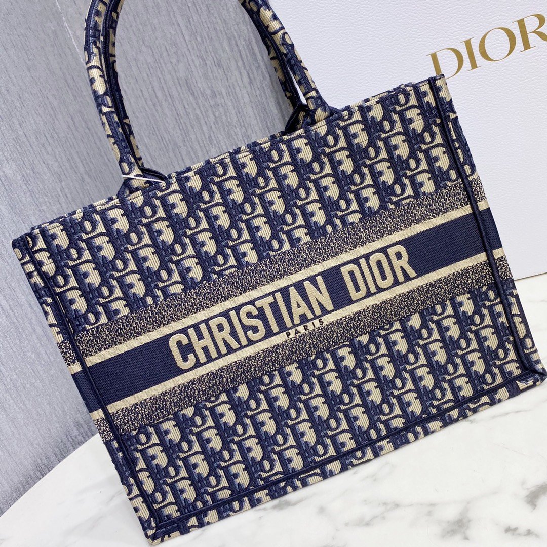 D*or small book tote-36.5cm