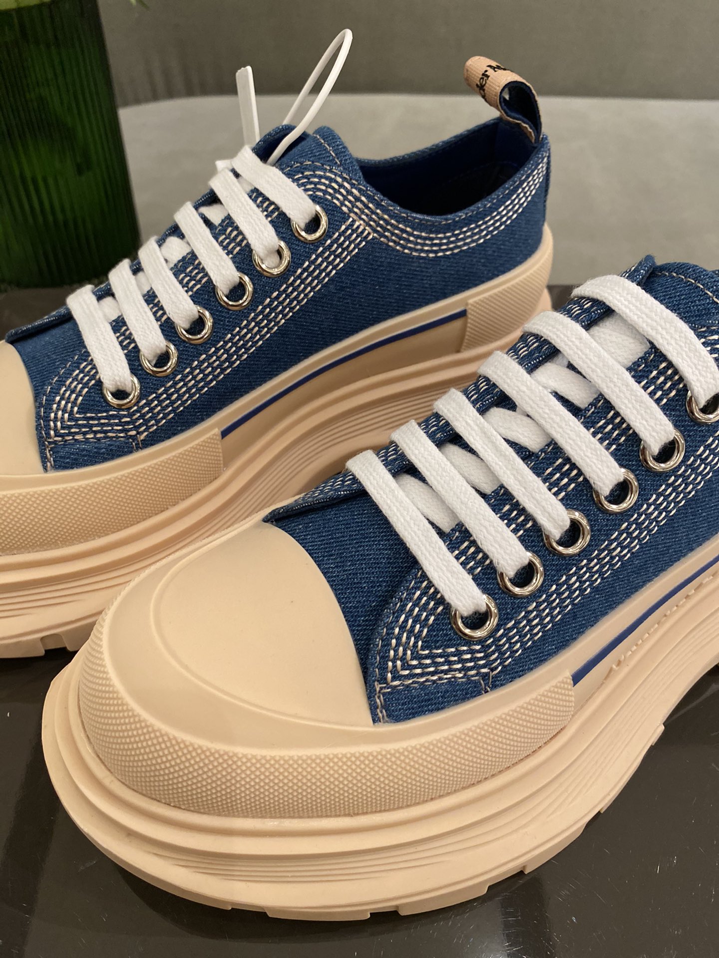 alexander M*Q*en sports shoes