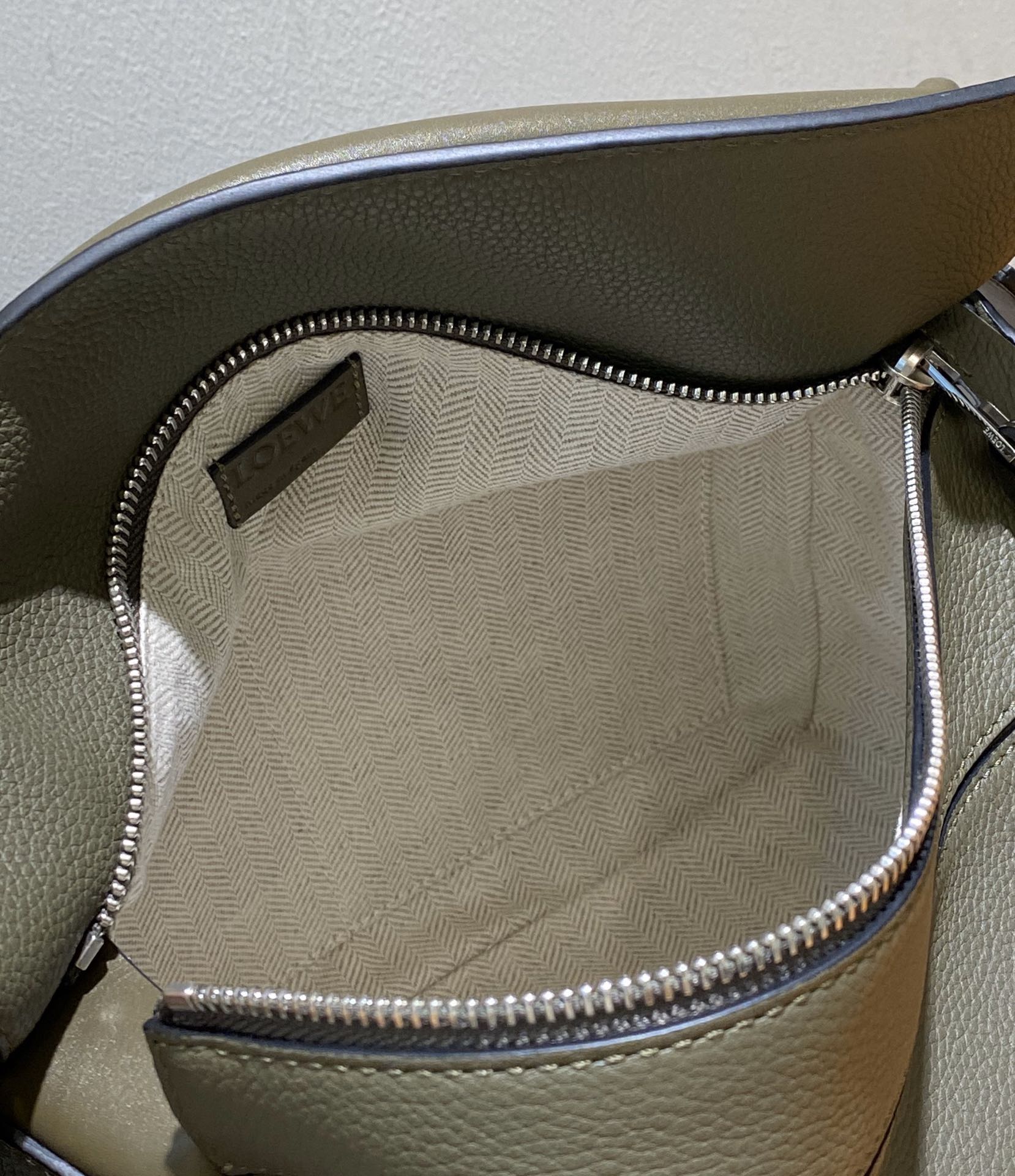 L0ew* puzzle medium bag-29*18*12cm