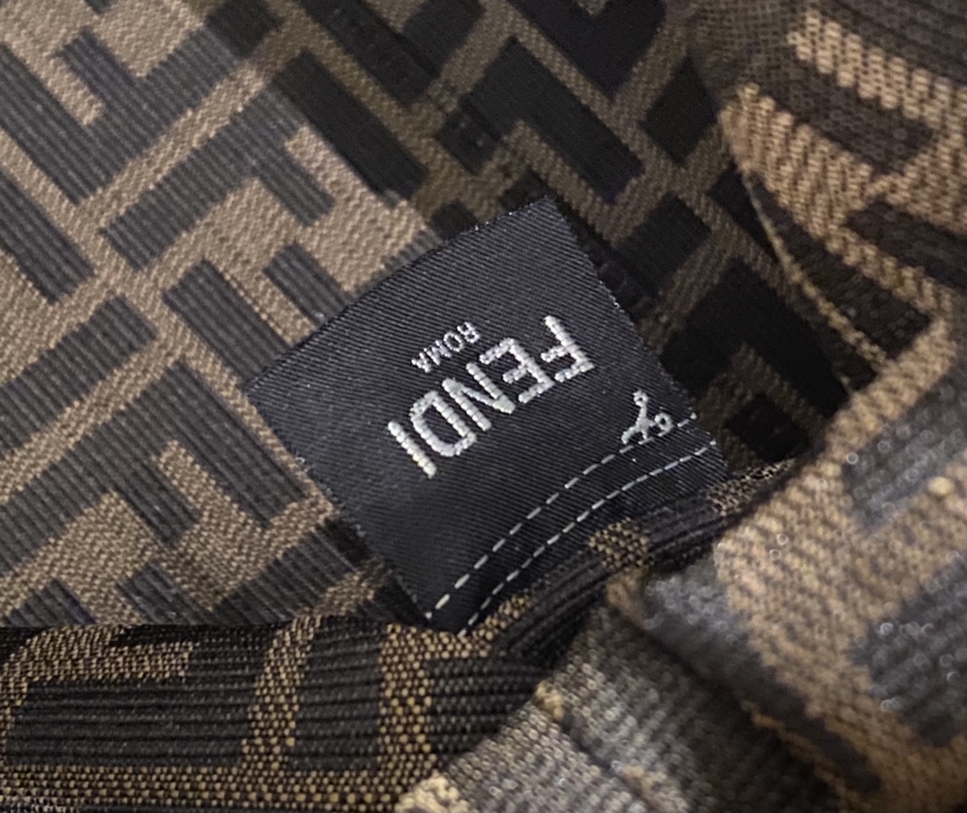 F**di first bag-26*18*9.5/32.5*23.5*15cm