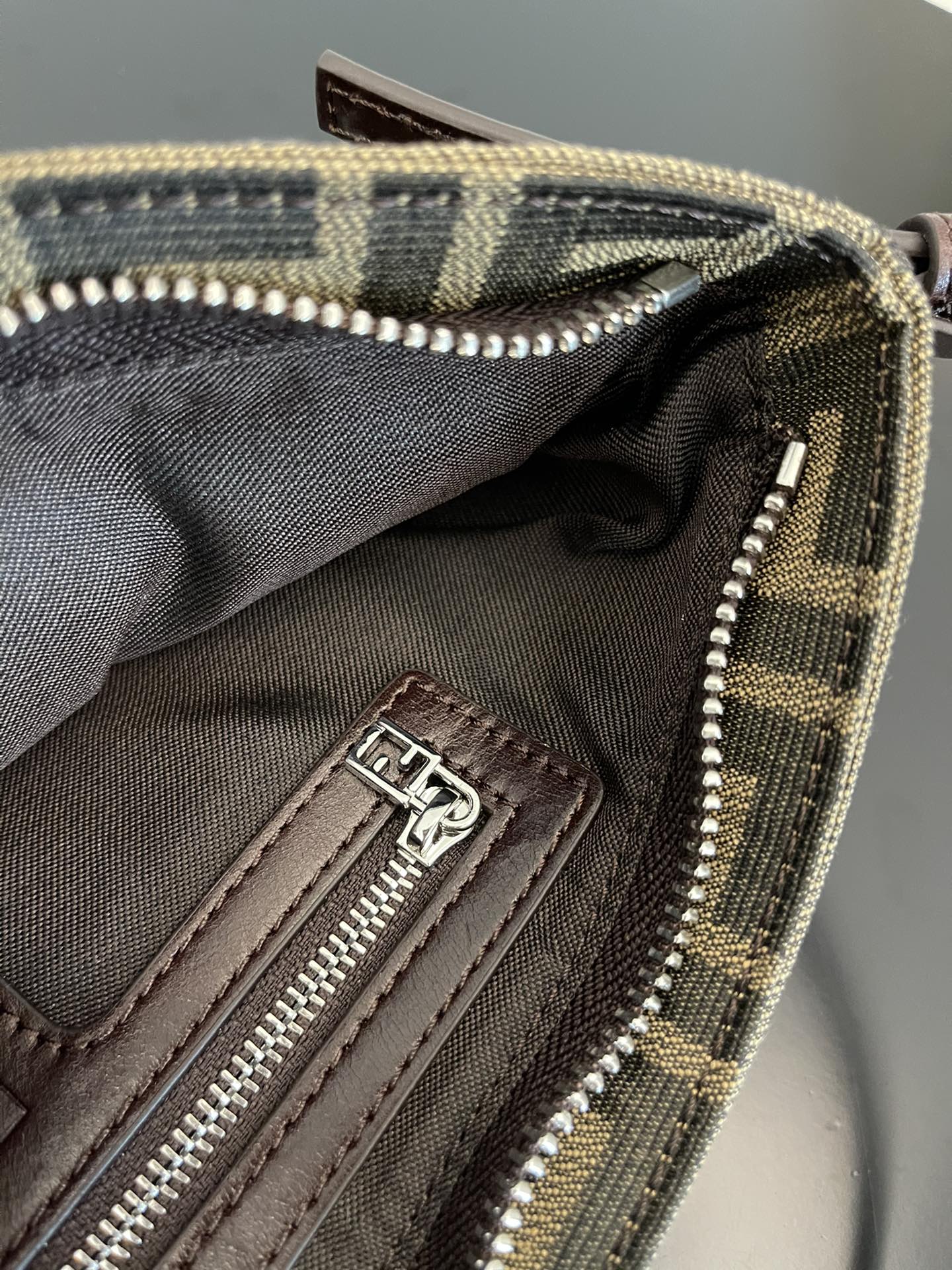 F**di vintage handbags-28x12cm