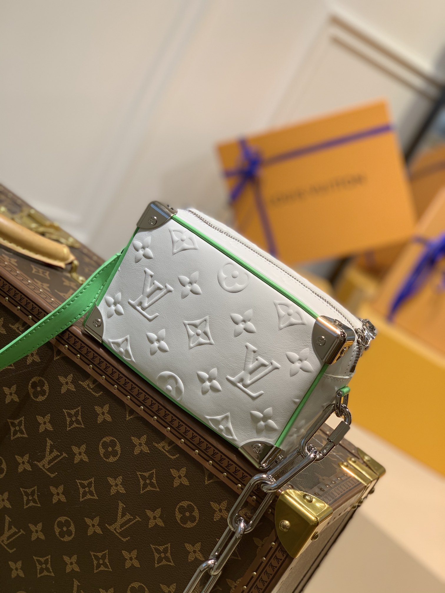 l0*is V*t0n mini soft trunk m80033-18.5 x13x8cm