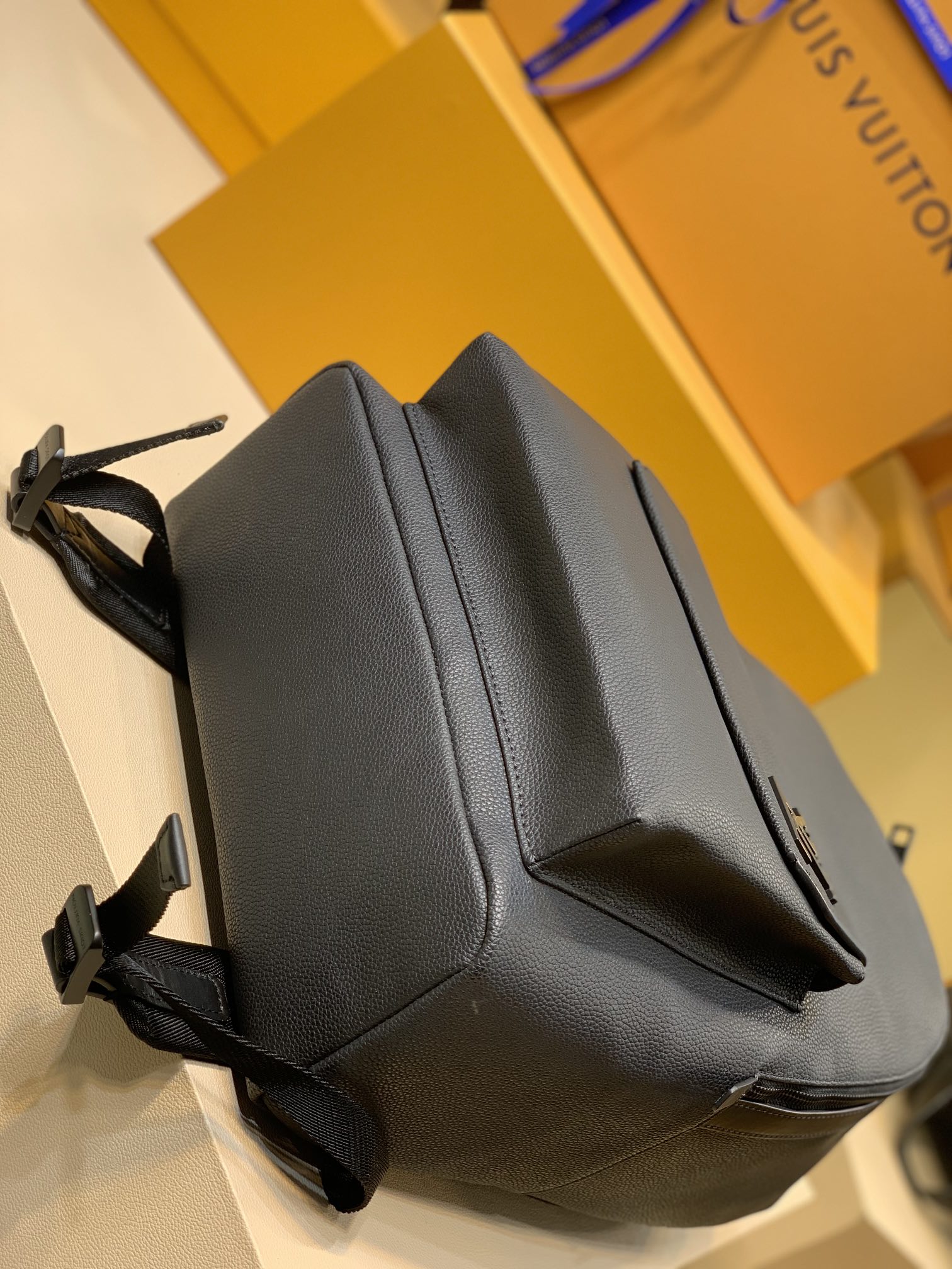 l0*is V*t0n aerogram backpack m57079-43*30*14cm