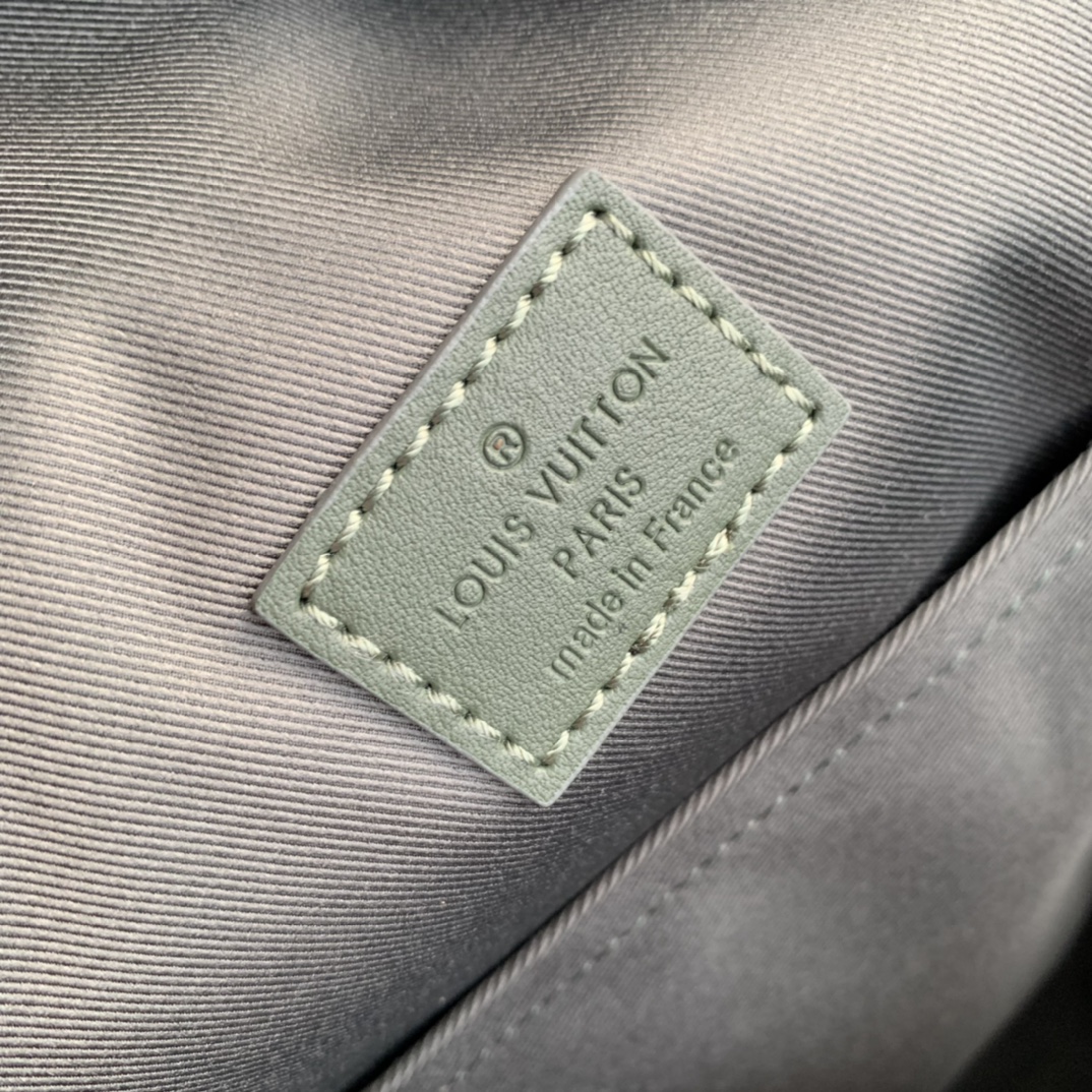 l0*is V*t0n aerogram backpack m57079-43*30*14cm