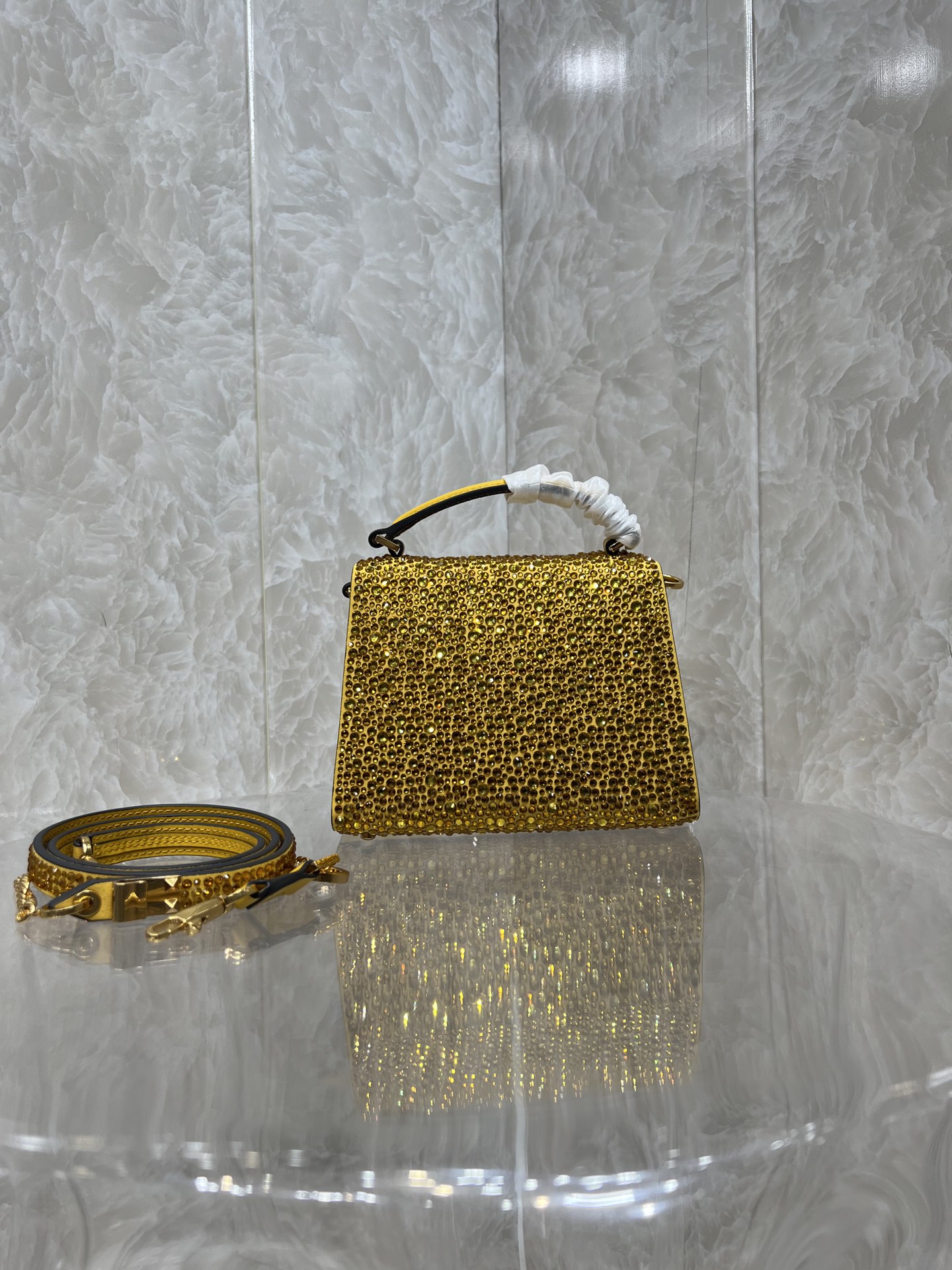 Valentino Vlogo Signature Chain Bag-19*13*9CM