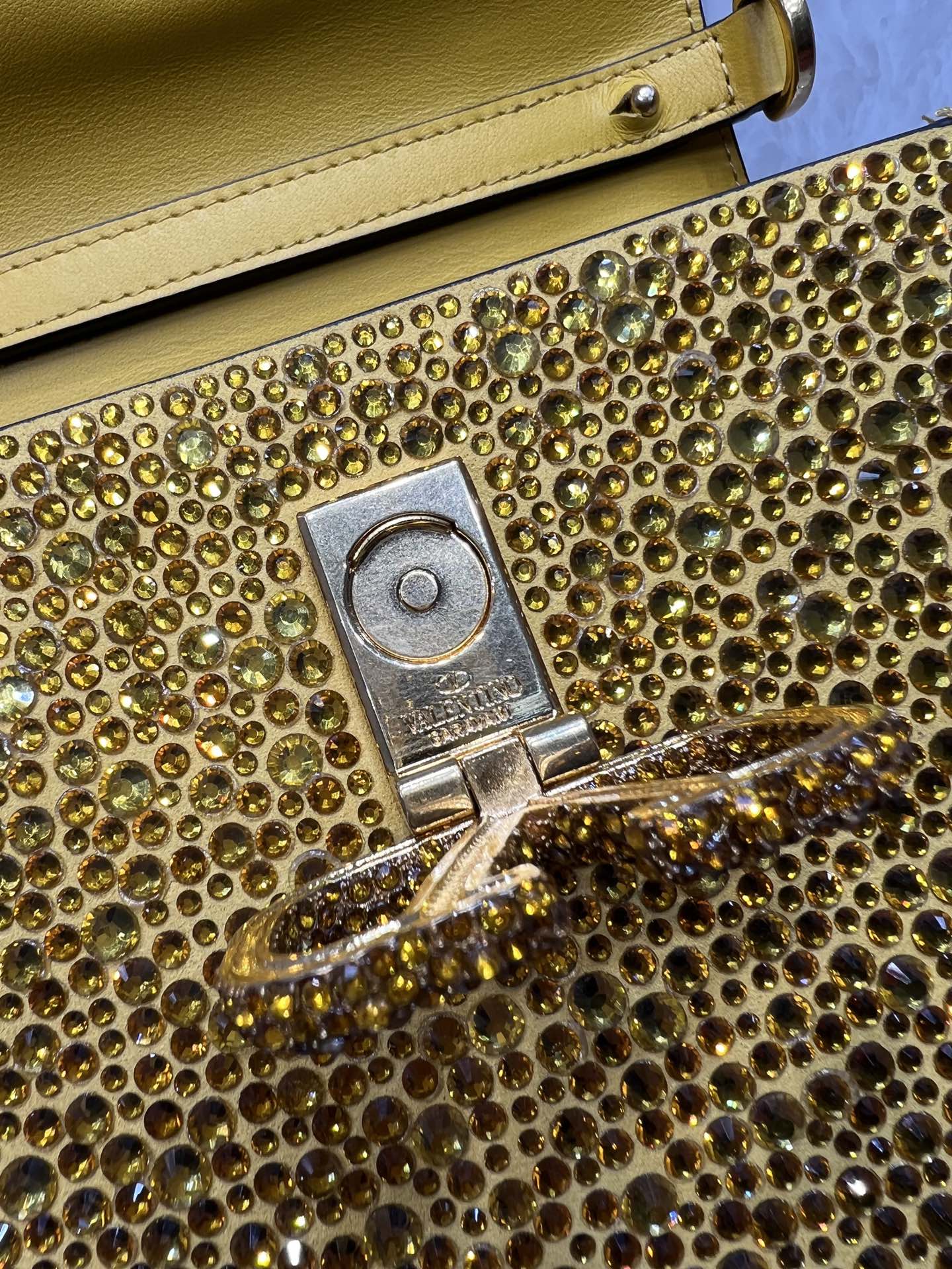 Valentino Vlogo Signature Chain Bag-19*13*9CM