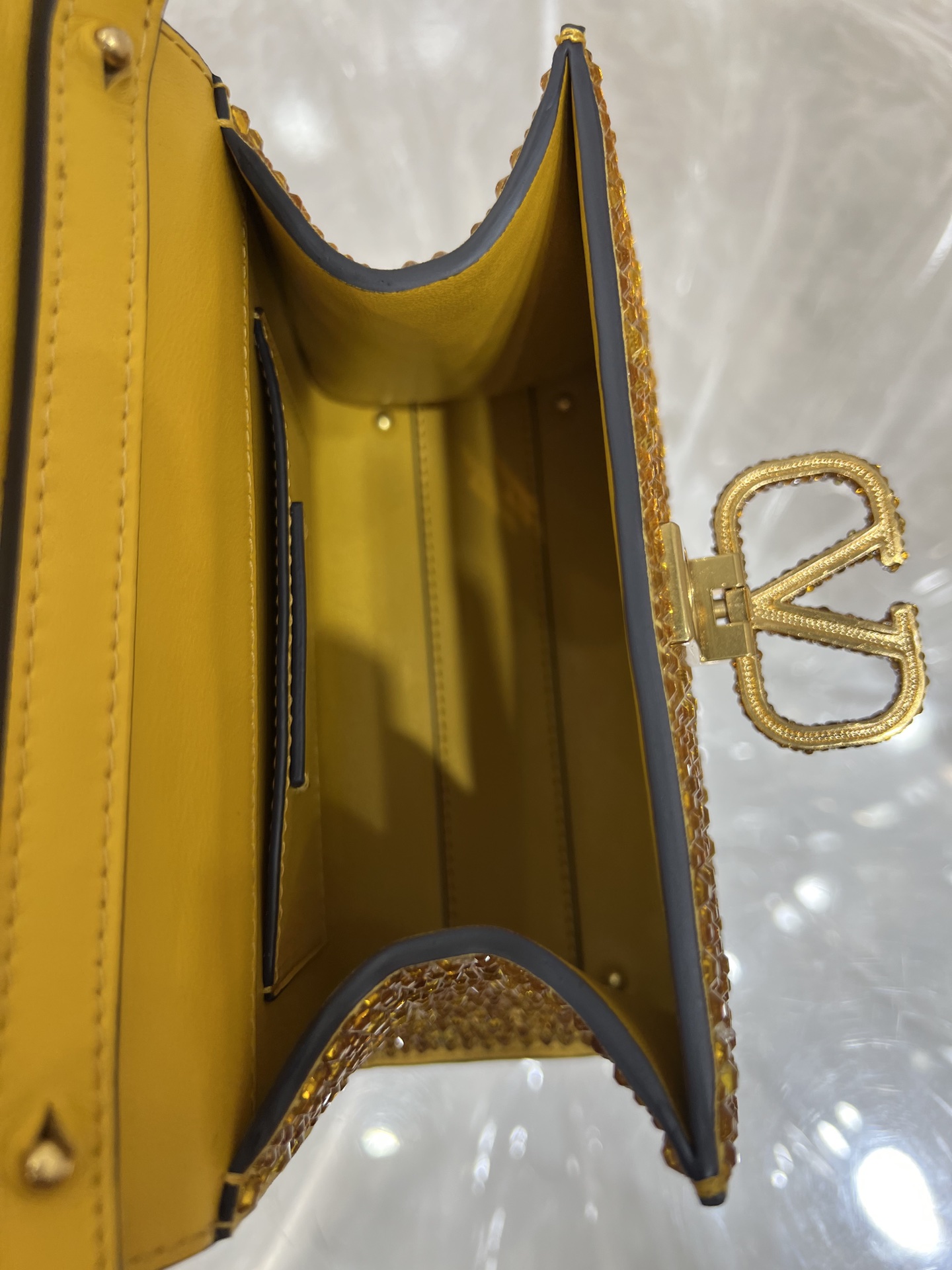 Valentino Vlogo Signature Chain Bag-19*13*9CM