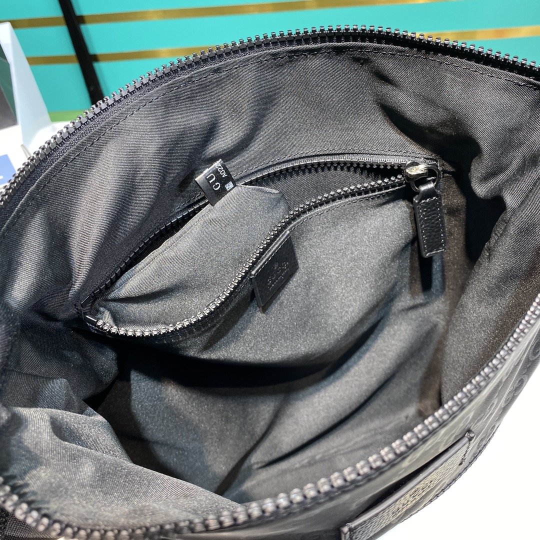 G*u*i crossbody bag-31*33*2cm