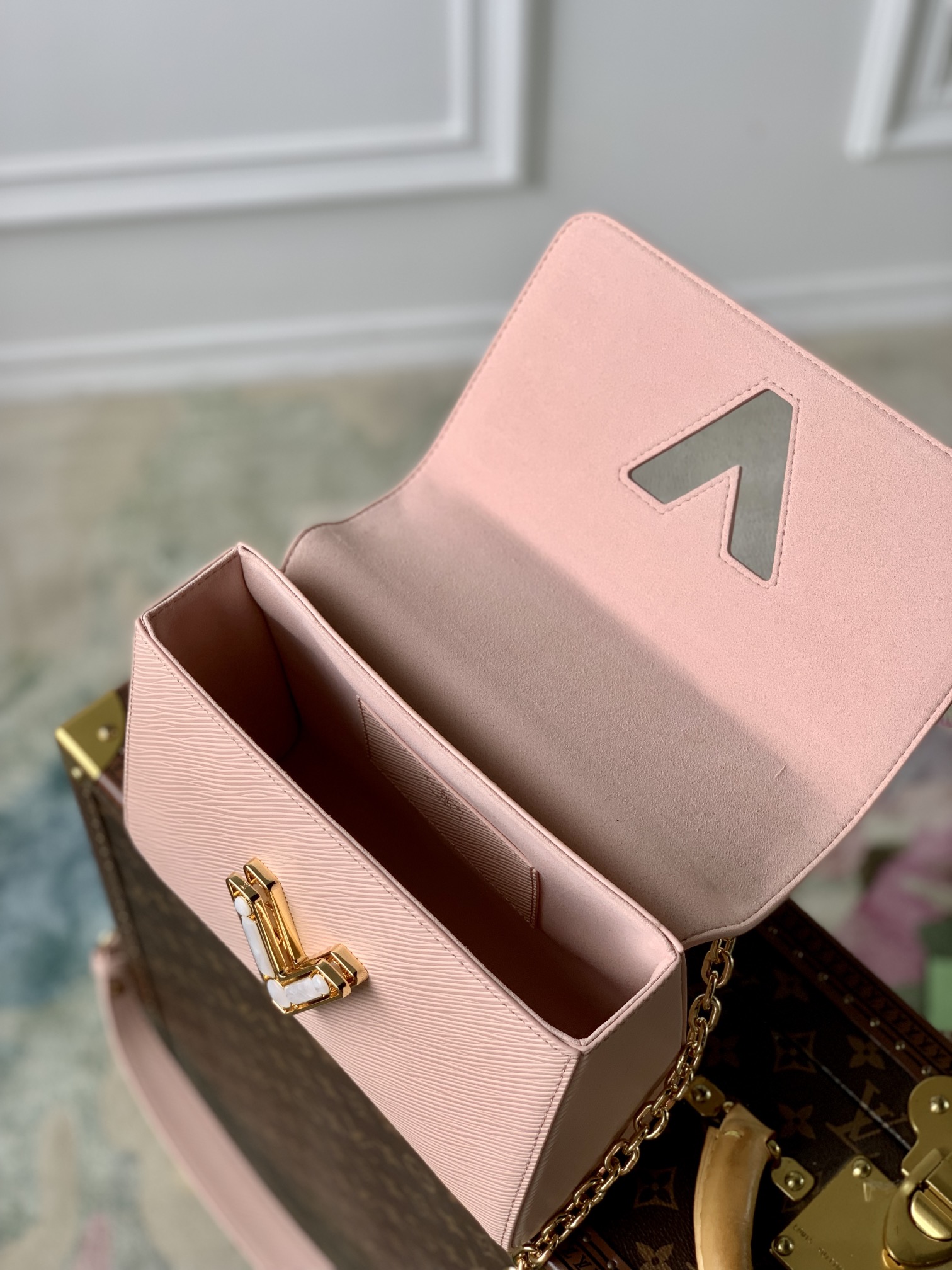 l0*is V*t0n twist mm-23*18*8cm