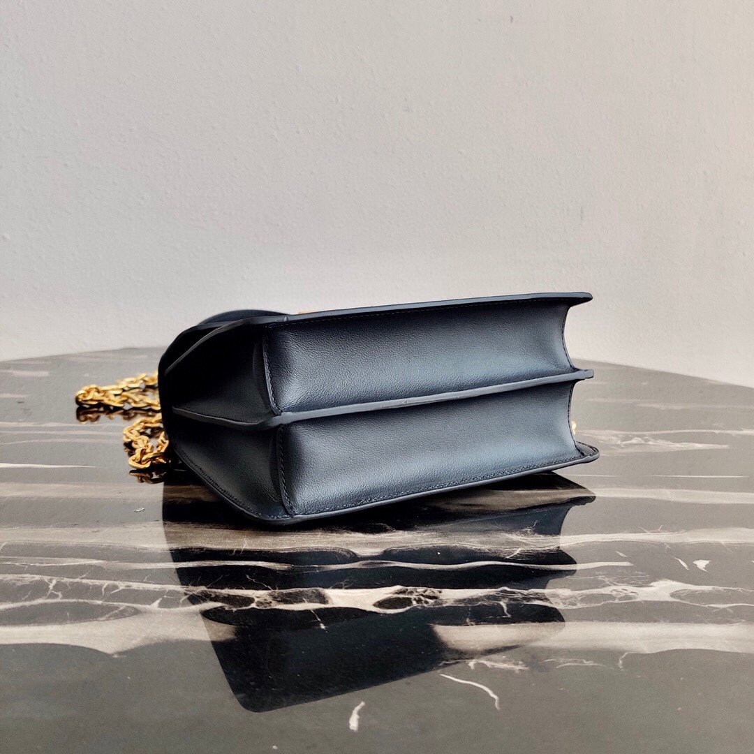 Pra*a 1bd270 chain bag-14*7*20cm