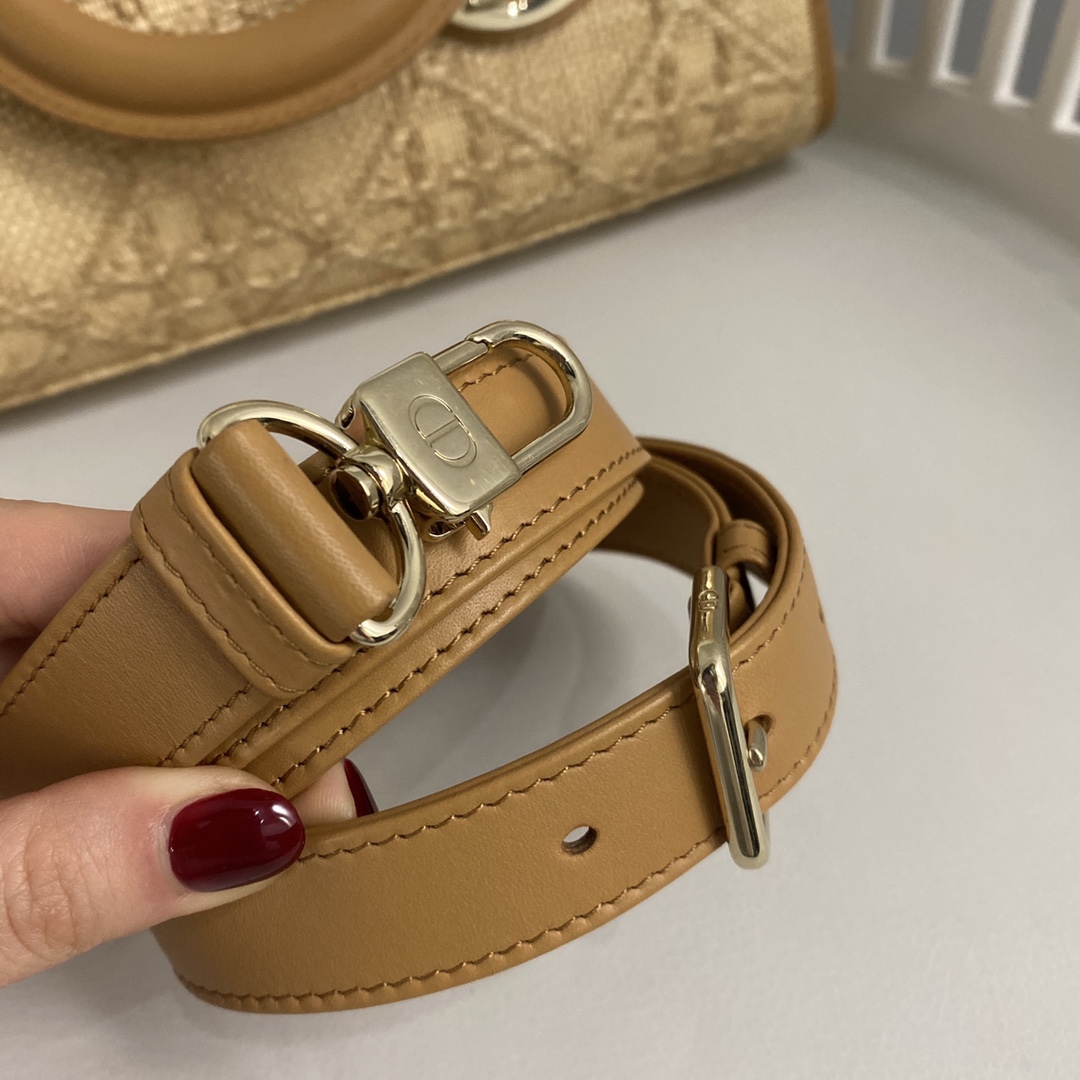 D*or lady bag-26 x 13.5 x 5cm