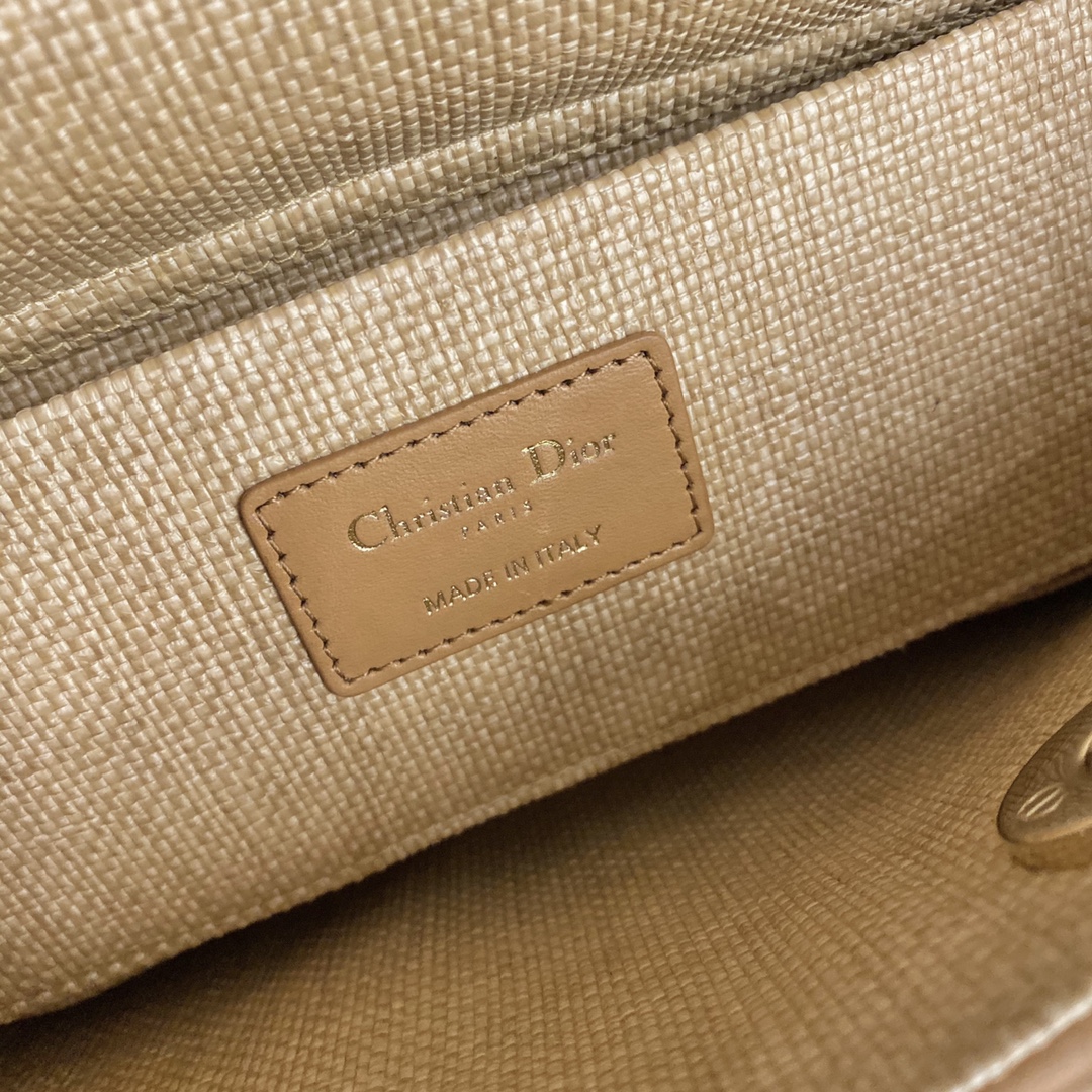 D*or lady bag-26 x 13.5 x 5cm