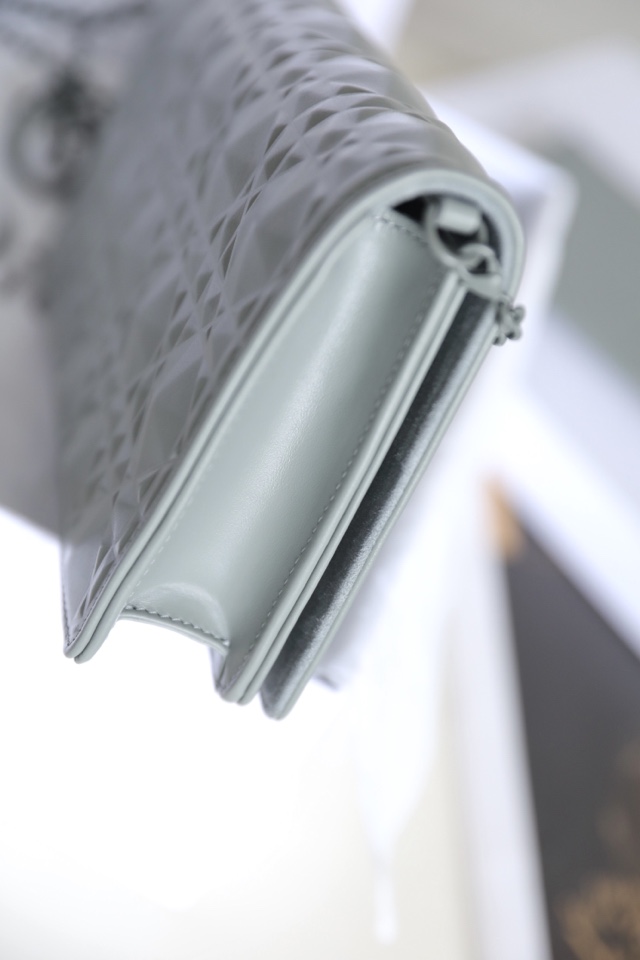 D*or wallet on chain-21.5*11.5*3cm