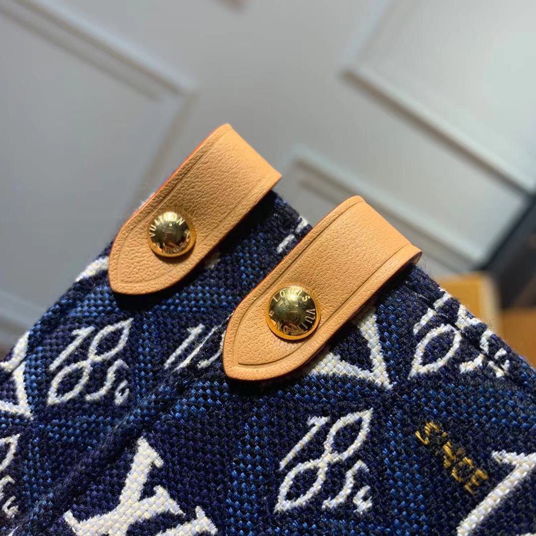 l0*is V*t0n small onthego handbag-35*28*15cm