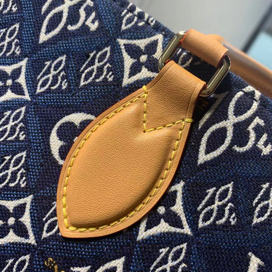 l0*is V*t0n small onthego handbag-35*28*15cm