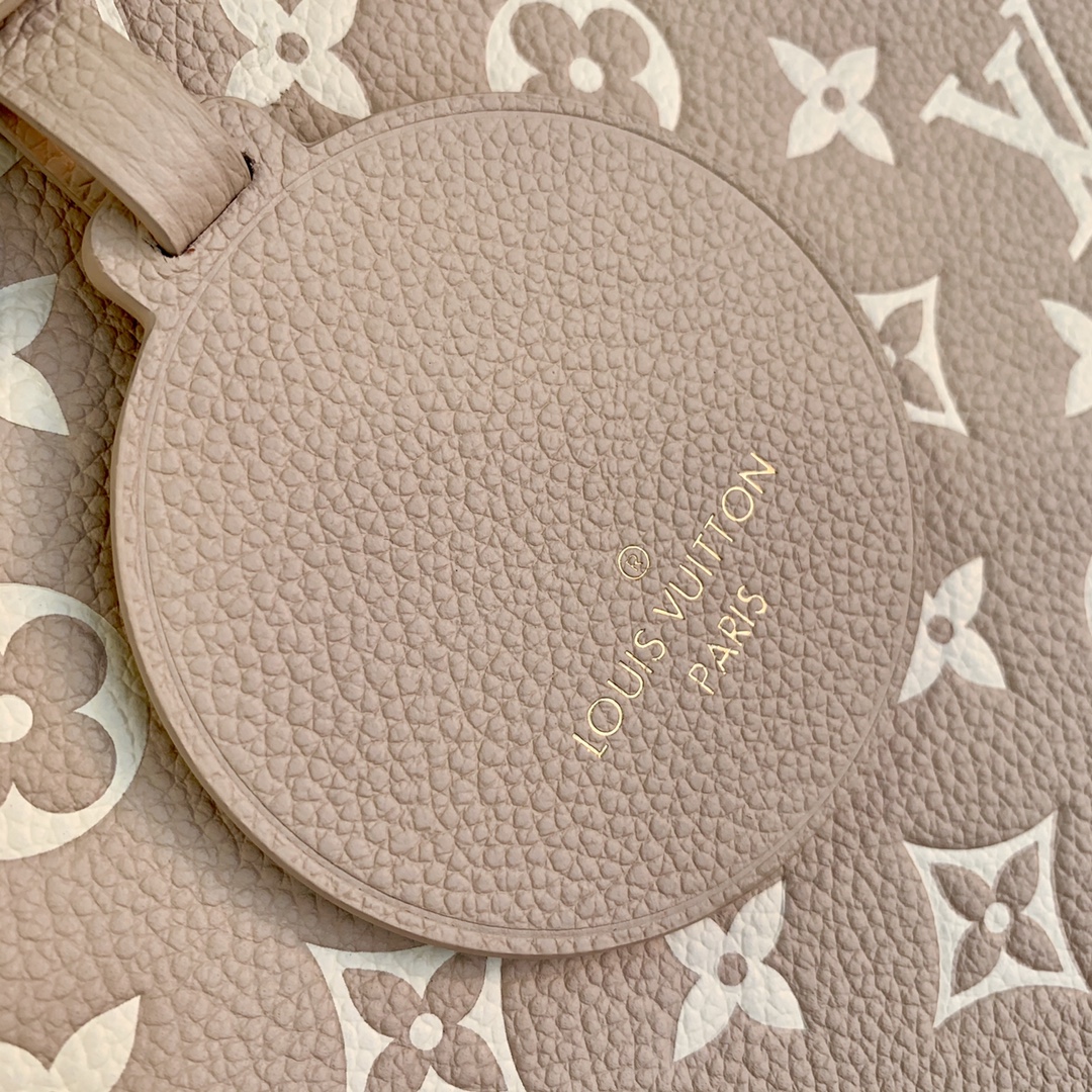 l0*is V*t0n spring in the city onthego handbag-35*27*14cm