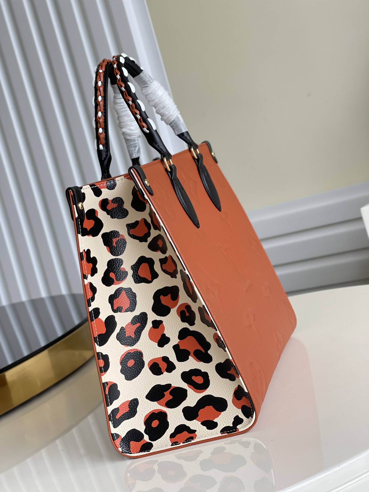 l0*is V*t0n small onthego handbag-35*28*15cm