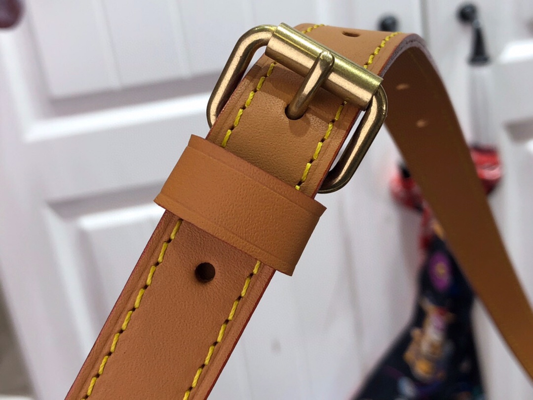 l0*is V*t0n saumur bag-m40710 -28x11x20cm