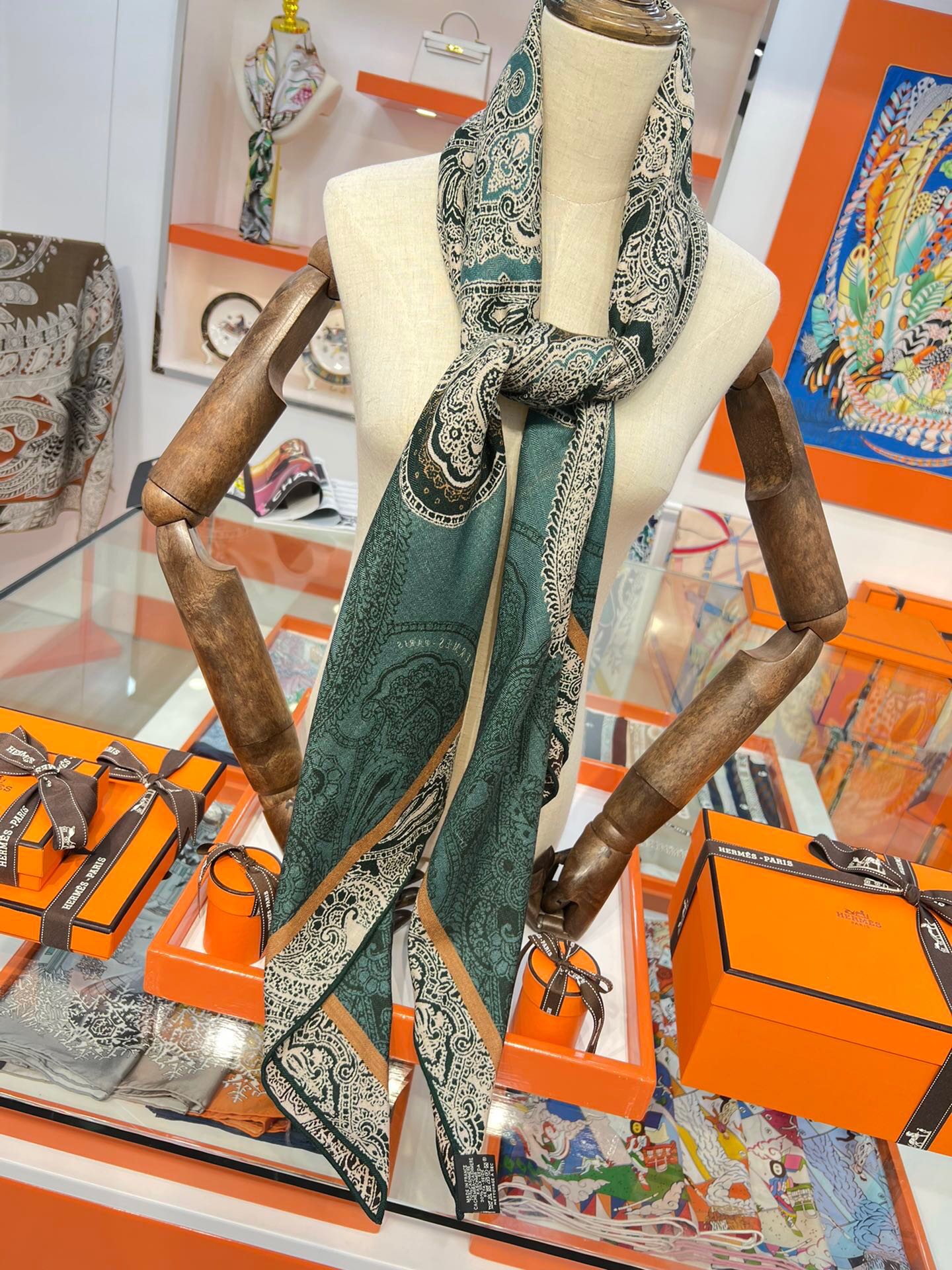 H**mes shawls-140*140cm