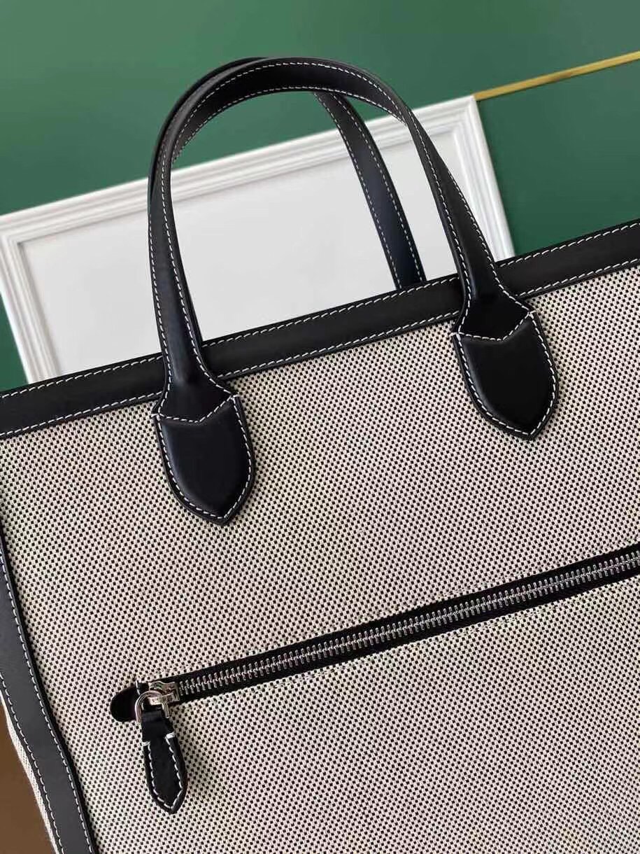 B**rry tote-35.5 x 8.5 x 38cm