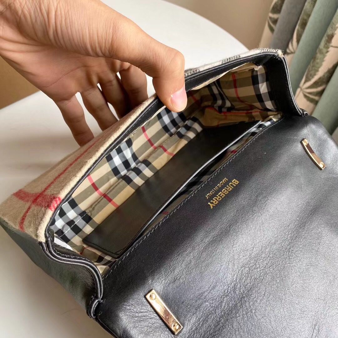 B**rry lola chain bag-23*13*6cm