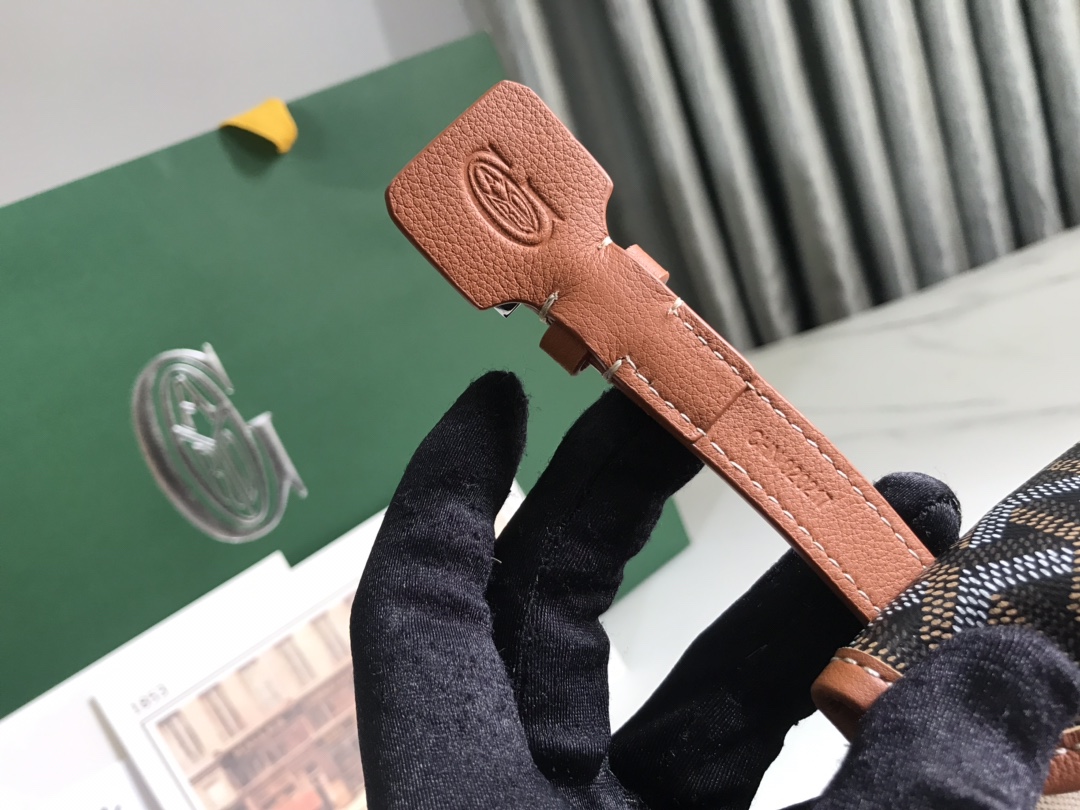 Go*ard chien gris & pocket-27*15*33.5cm