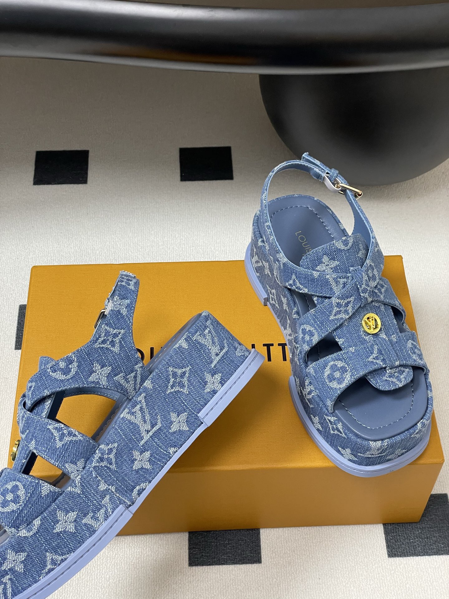 l0vis Vvtt0n maya sandals-5cm