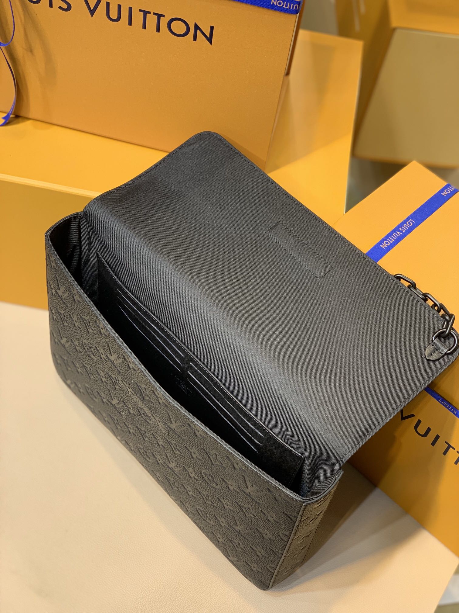 l0*is V*t0n pochette steamer -m80107-32 x 22 x 4cm