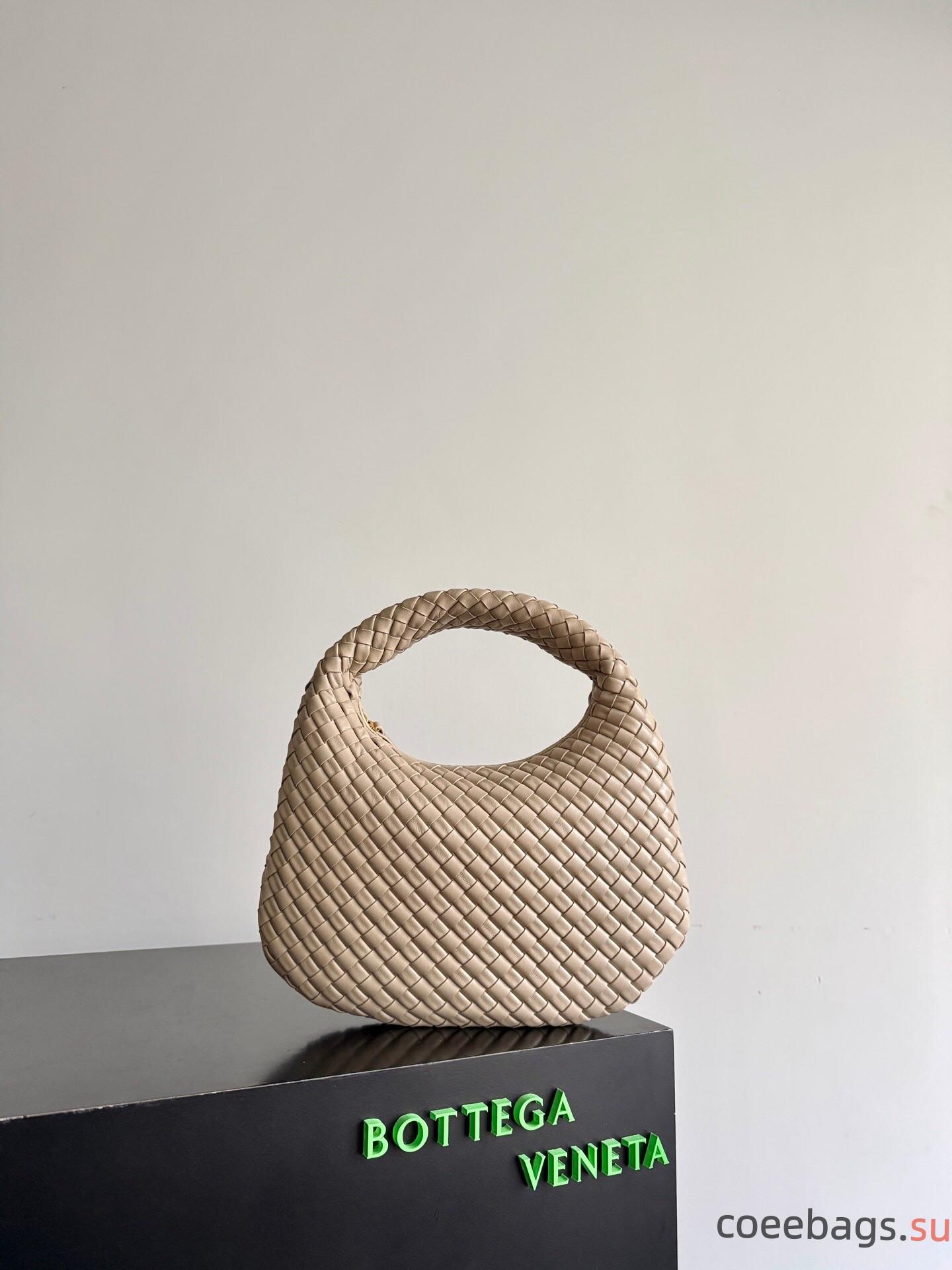 B0tt*ga Ven*ta Women's Ven*ta in Ecru-35*21*5CM