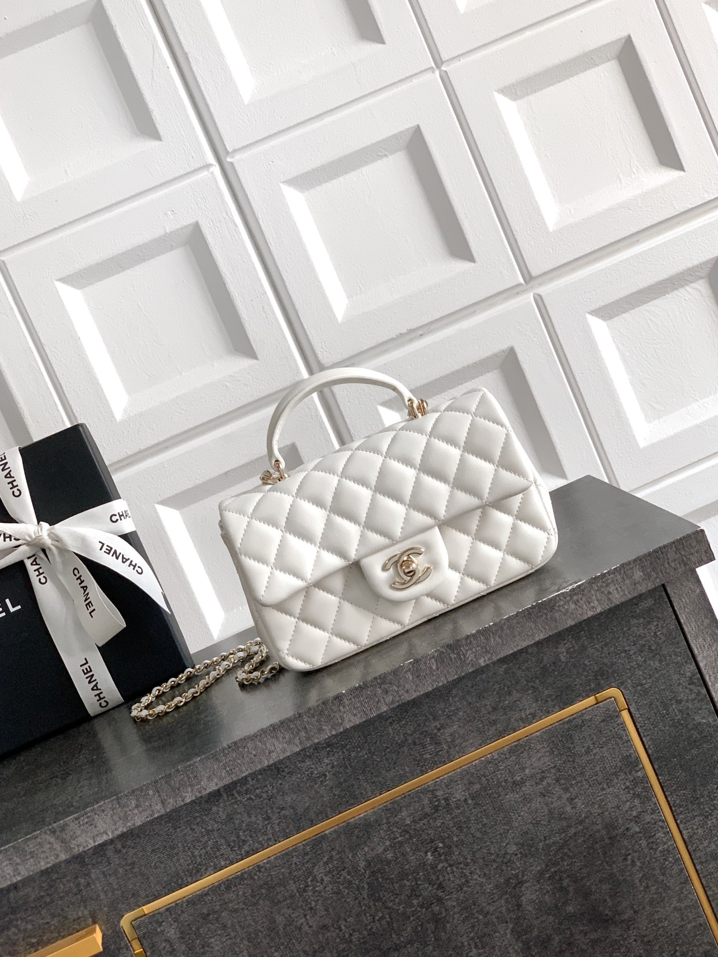 Ch@nel Flap Bag Mini CF Handle -Lambskin Leather-20*13*9cm