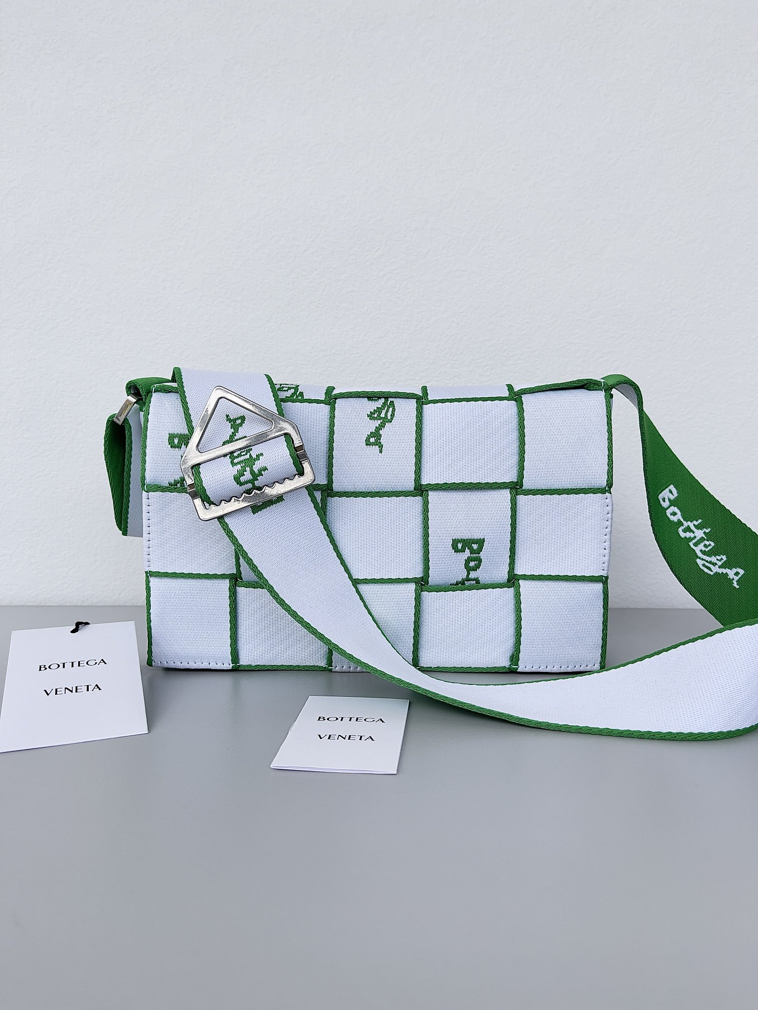 bo*te*ga Ve*ne*ta webbing crossbody bag-25*15*5cm