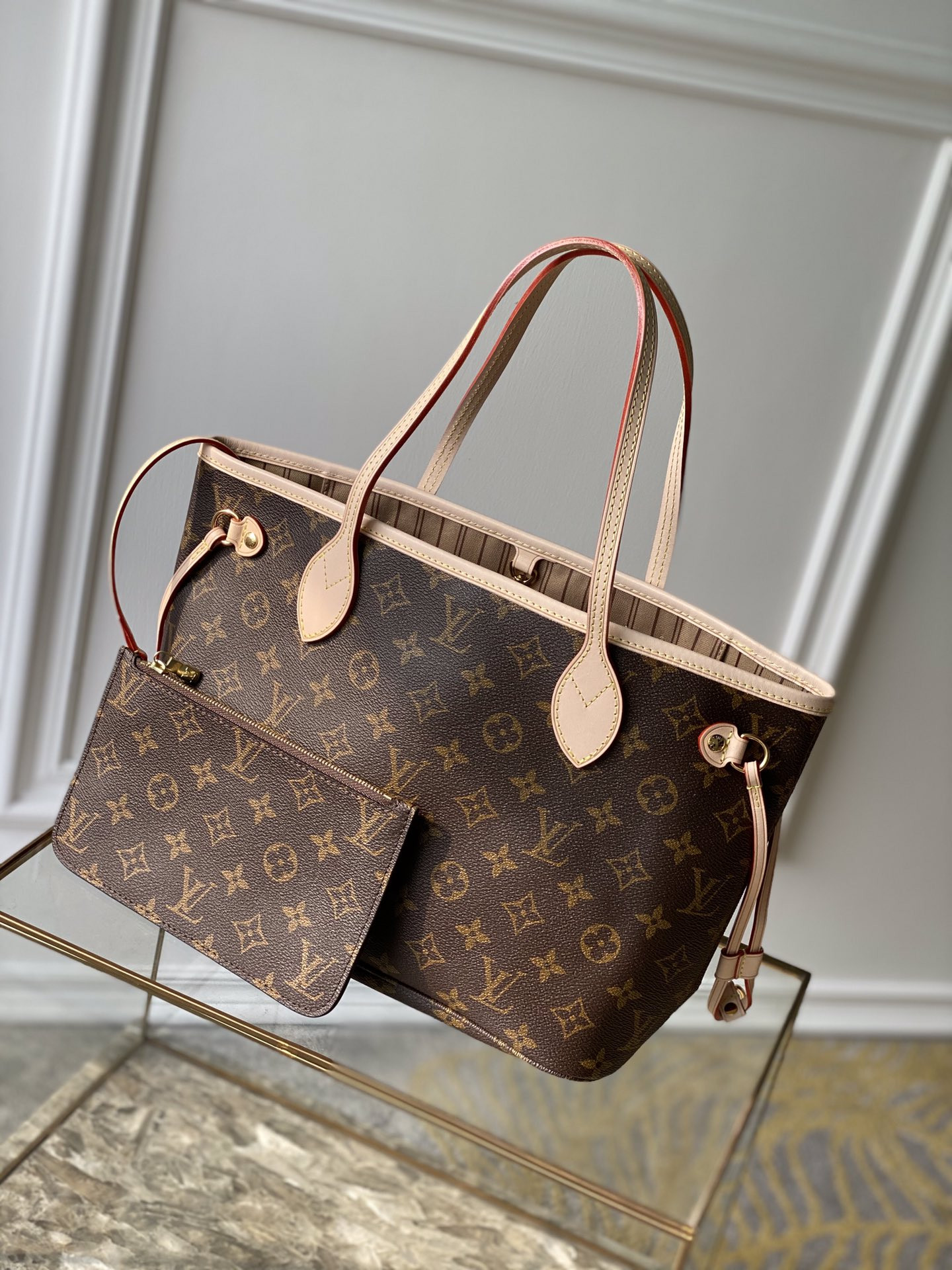 l0*is V*t0n neverfull pm -29×21×12cm
