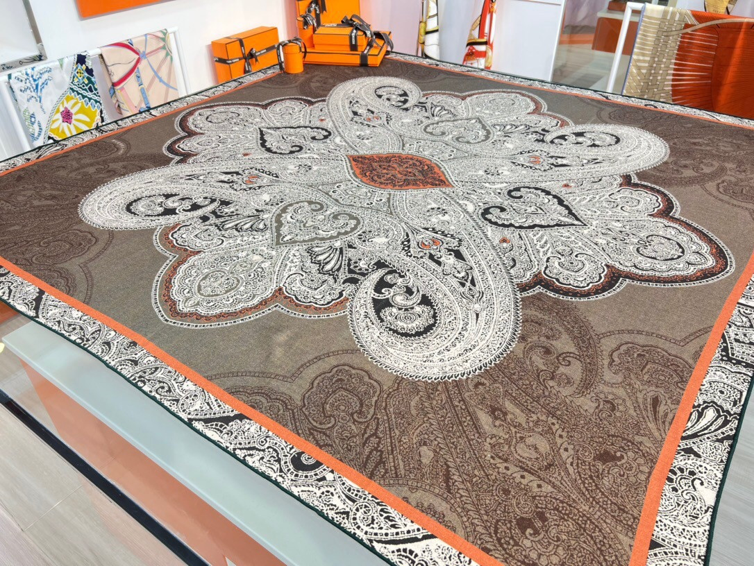 H**mes shawls-140*140cm