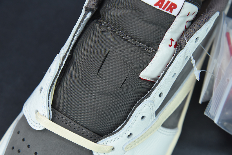 TRAVIS SCOTT X AIR JORDAN 1 LOW OG “REVERSE MOCHA” DM7866-162