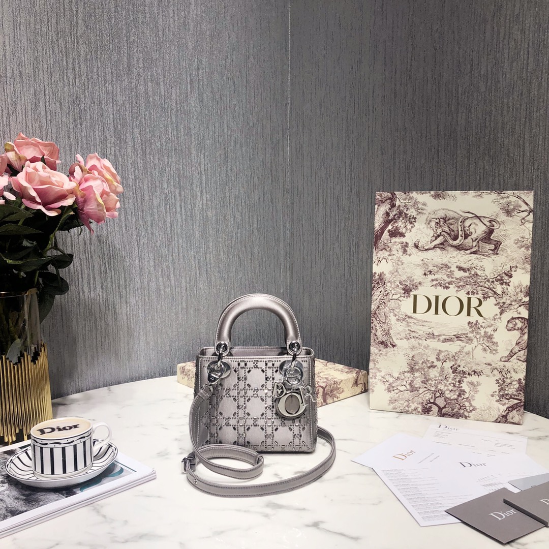 lady D*or mini-17*15*8cm