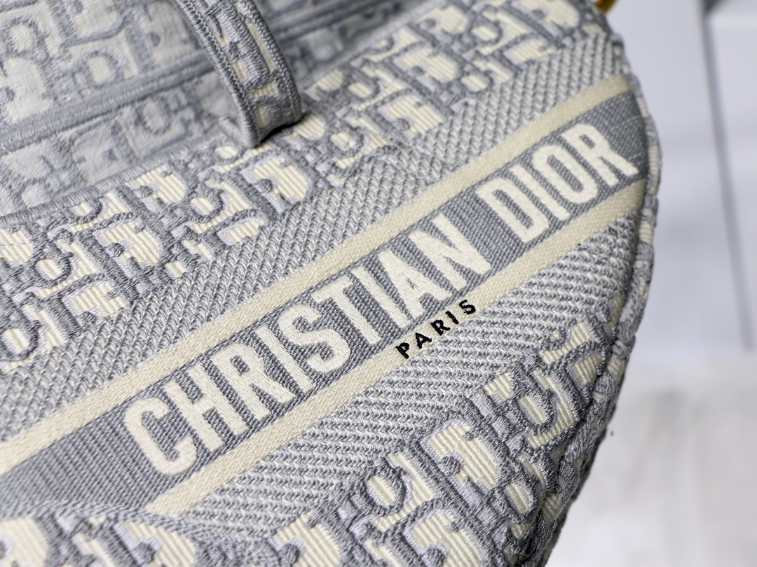 D*or saddle bag-25.5 x 20 x 6.5cm