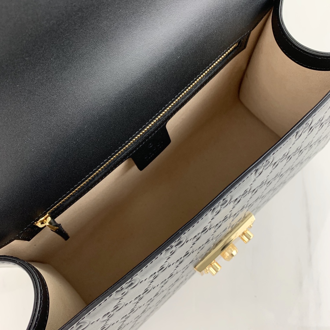 G*u*i padlock bag-30x19x9cm