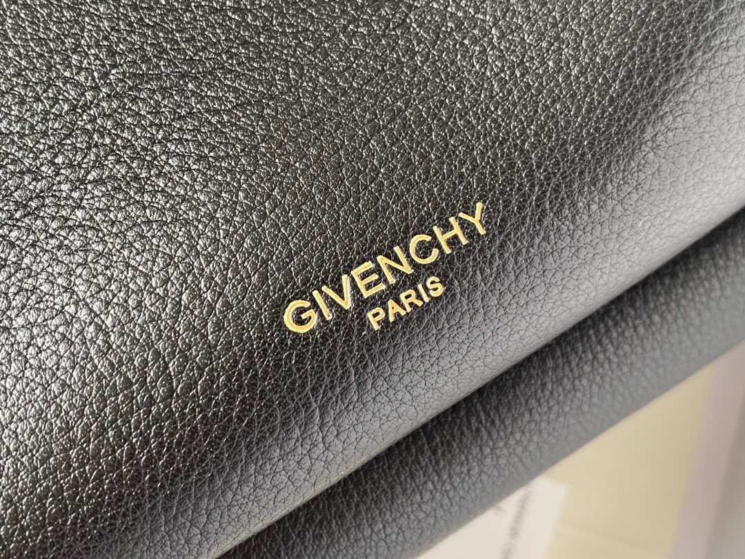 Givenchy Backpack-28x40x15CM