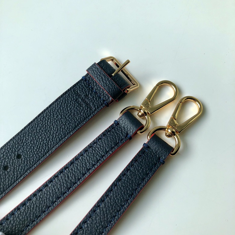 l0*is V*t0n montaigne bb-29*20*13cm