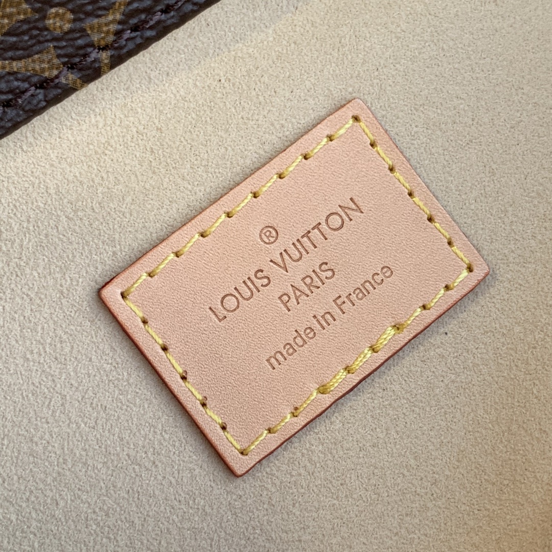 l0*is V*t0n artsy bag-41*18*30.5cm